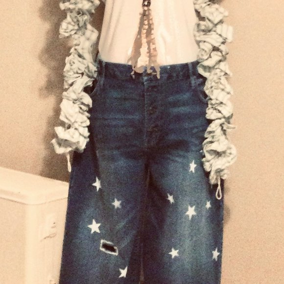 Plus Size 20 Upcycled Magnolia Pearl Inspired Jean - Picture 3 of 9